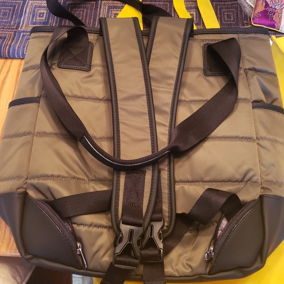 Lole versatile shoulder or knapsack - Picture 2 of 5